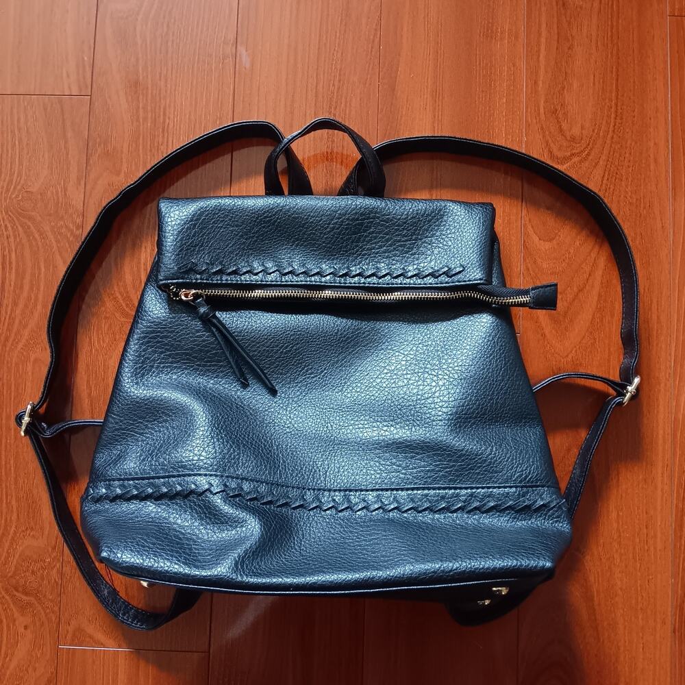 La Terre Vegan Leather Black Backpack With Whipstitch Detail‎